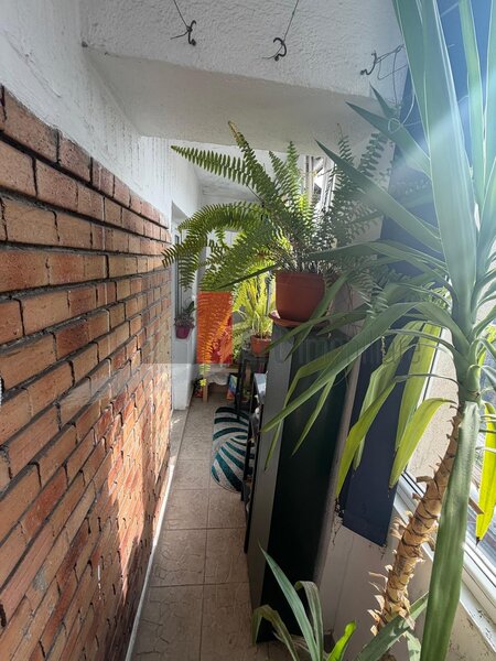 Crangasi, apartament cu trei camere de vanzare, loc de parcare